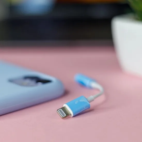 Кабель перехідник силікон 10 см білий Apple Lightning 3,5 мм