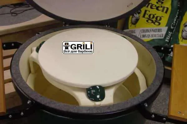Пласка глиняна форма для випікання Big Green Egg Кераміка 31х31 см Білий