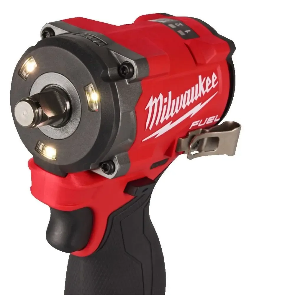 Гайковерт ударный аккумуляторный Milwaukee 12В 745Нм 0-3000об/мин легкий электроинструмент для монтажа и демонтажа