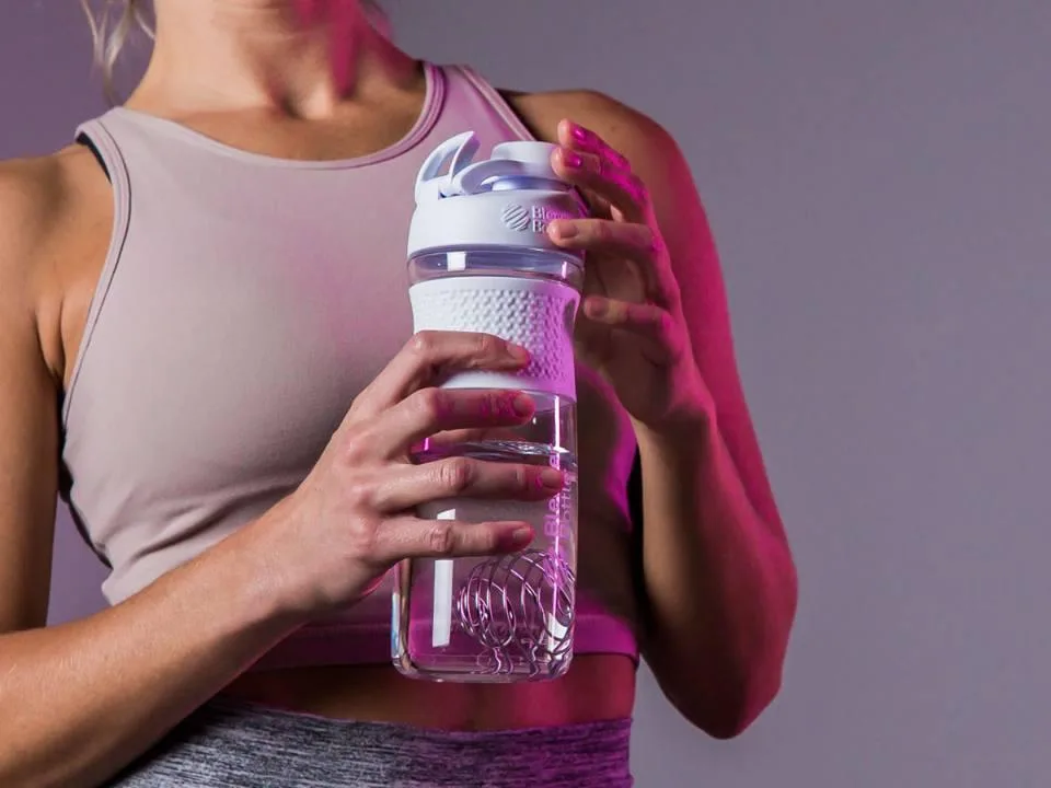 Шейкер BlenderBottle Tritan 820 мл Білий