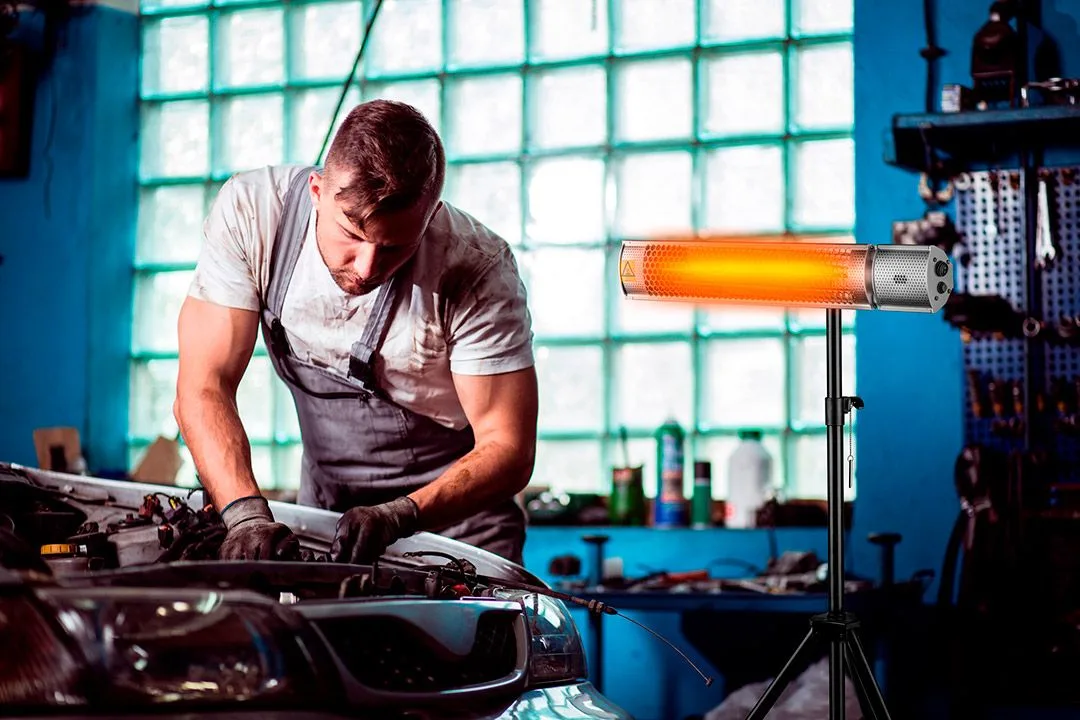 Інфрачервоний обігрівач Neo Tools, 2000 Вт, для приміщень до 18 м2, розміри 62.2х10.5х7.2 см, з пультом дистанційного керування, з