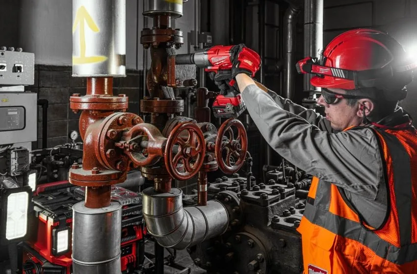Акумуляторний ударний гайковерт Milwaukee M18 ONEFHIWF34-0X 18В, 2034Нм, 0-1800об/хв, 3/4", кейс, 3.5кг, без батареї