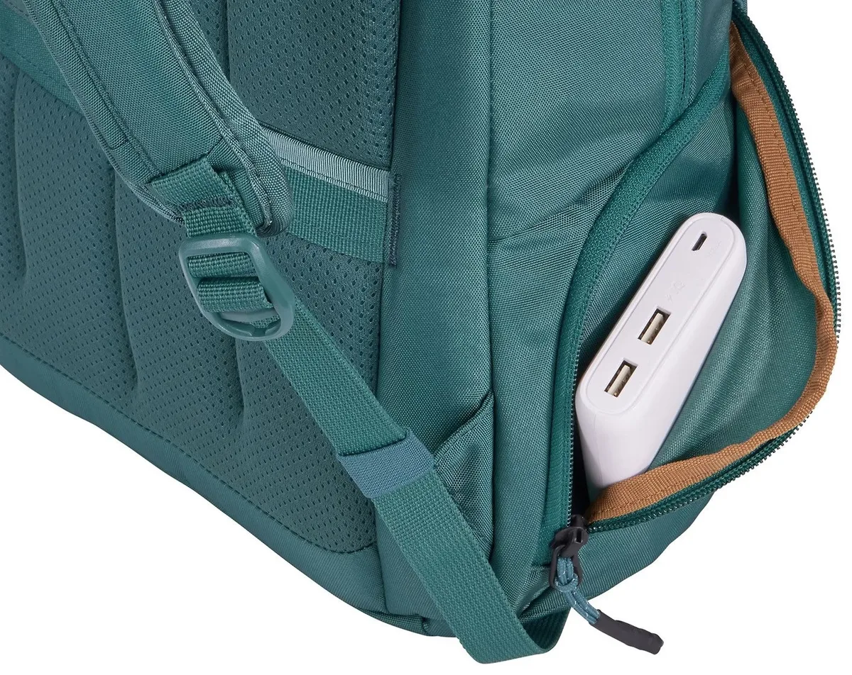 Рюкзак Thule Нейлон 21 л Mallard Green для ноутбука 15,6 дюймів