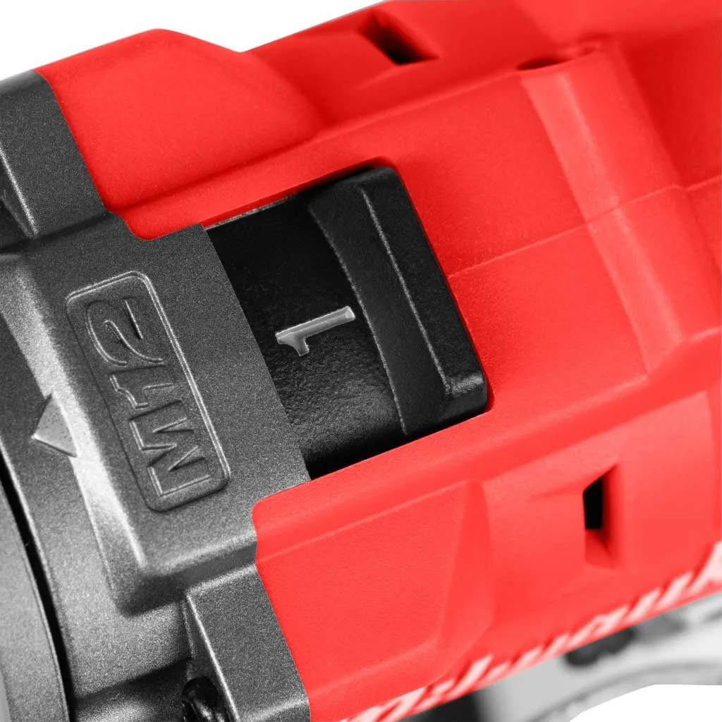 Аккумуляторная шуруповерт-дрель Milwaukee M12 FDD2-202X 12В 2х2А·час 37Нм 0-1550об/мин с патроном C12 в кейсе, вес 11кг
