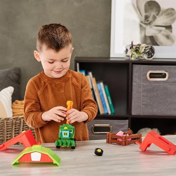 Конструктор John Deere Kids 33х17х21 см різнокольоровий з трактором і загоном