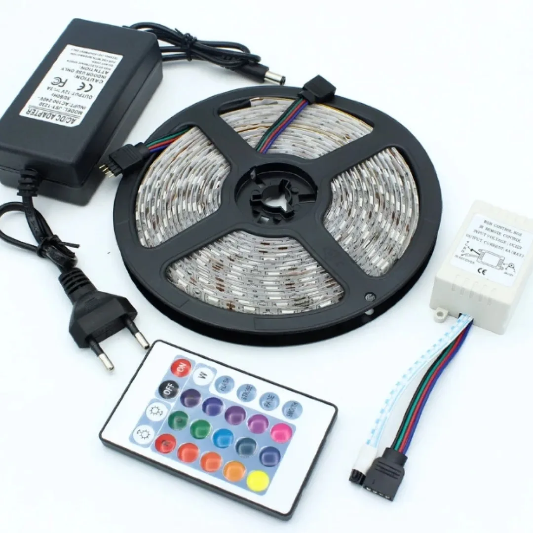 Світлодіодна стрічка RGB 5м 300 LED 5050 водостійка IP65 12 Вт