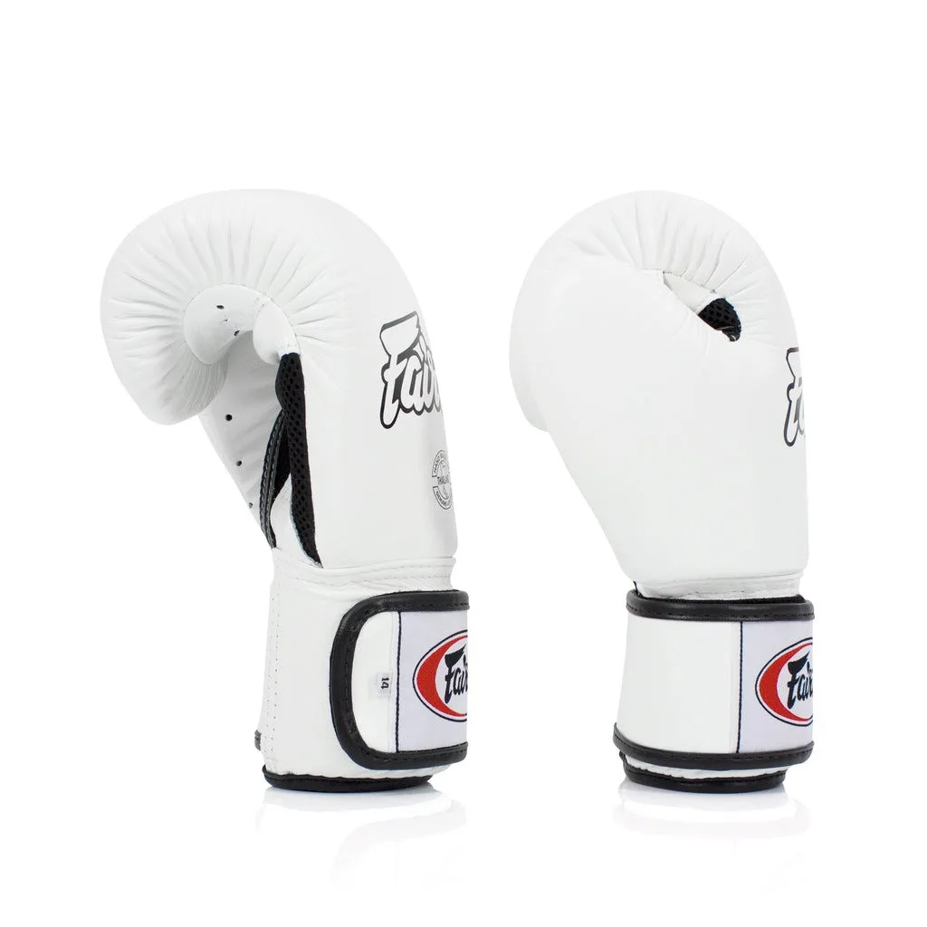 Боксерские перчатки Fairtex натуральная кожа 14 унций белые