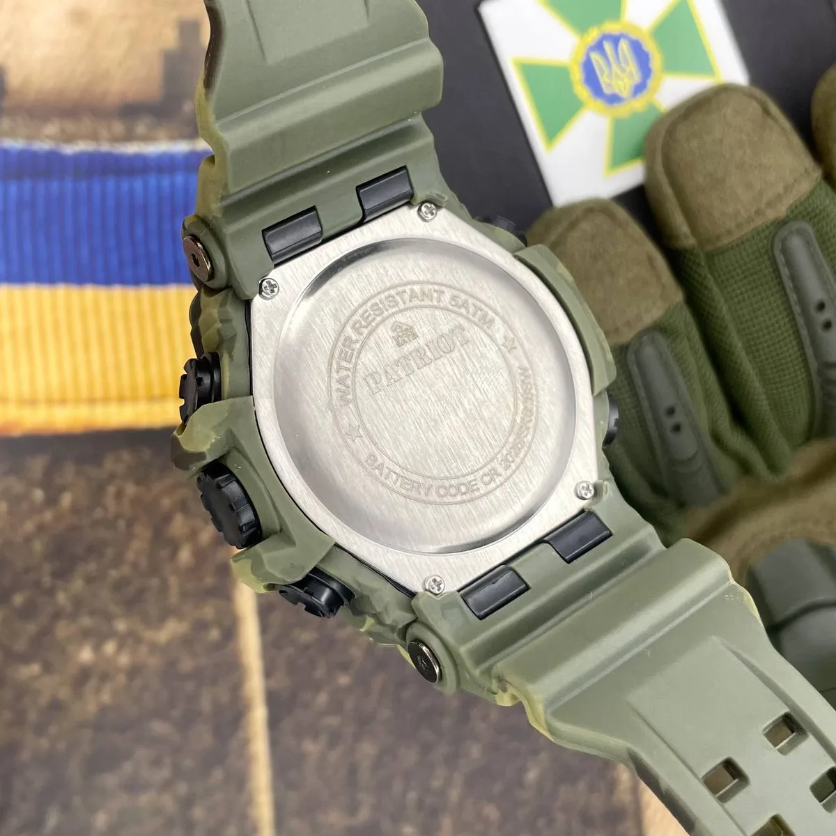 Наручні годинники Patriot полімер каучук 54х54 мм зелені камуфляж