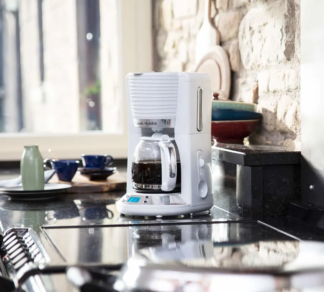 Кавоварка Russell Hobbs крапельного типу Inspire 1,25л, для меленої кави, на 10 чашок, з таймером вимкнення, біла.