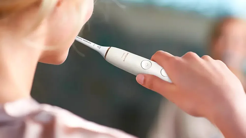 Електрична зубна щітка Philips Sonicare 62 тис коливань/хв біла 2 шт в наборі
