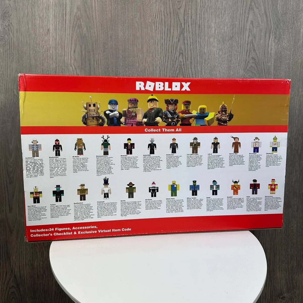 Огромный набор игровых фигурок Roblox 24 фигурки пластиковые 53х31х6 см разные цвета