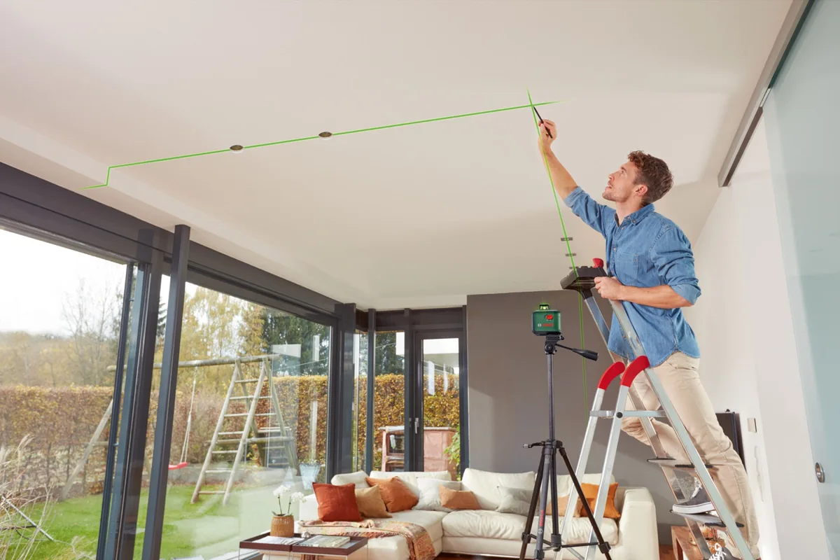 Лазерний рівень Bosch UniversalLevel 360 до 24м ±0.4мм/м, зелений промінь, вага 0.56кг.