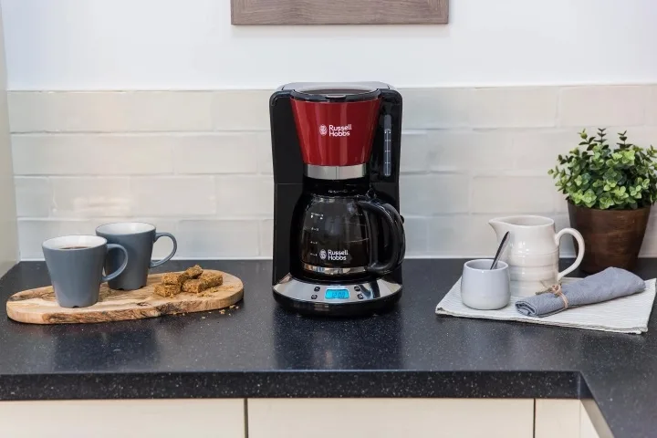 Кавоварка Russell Hobbs Крапельна пластикова 28х40х26 см Червона