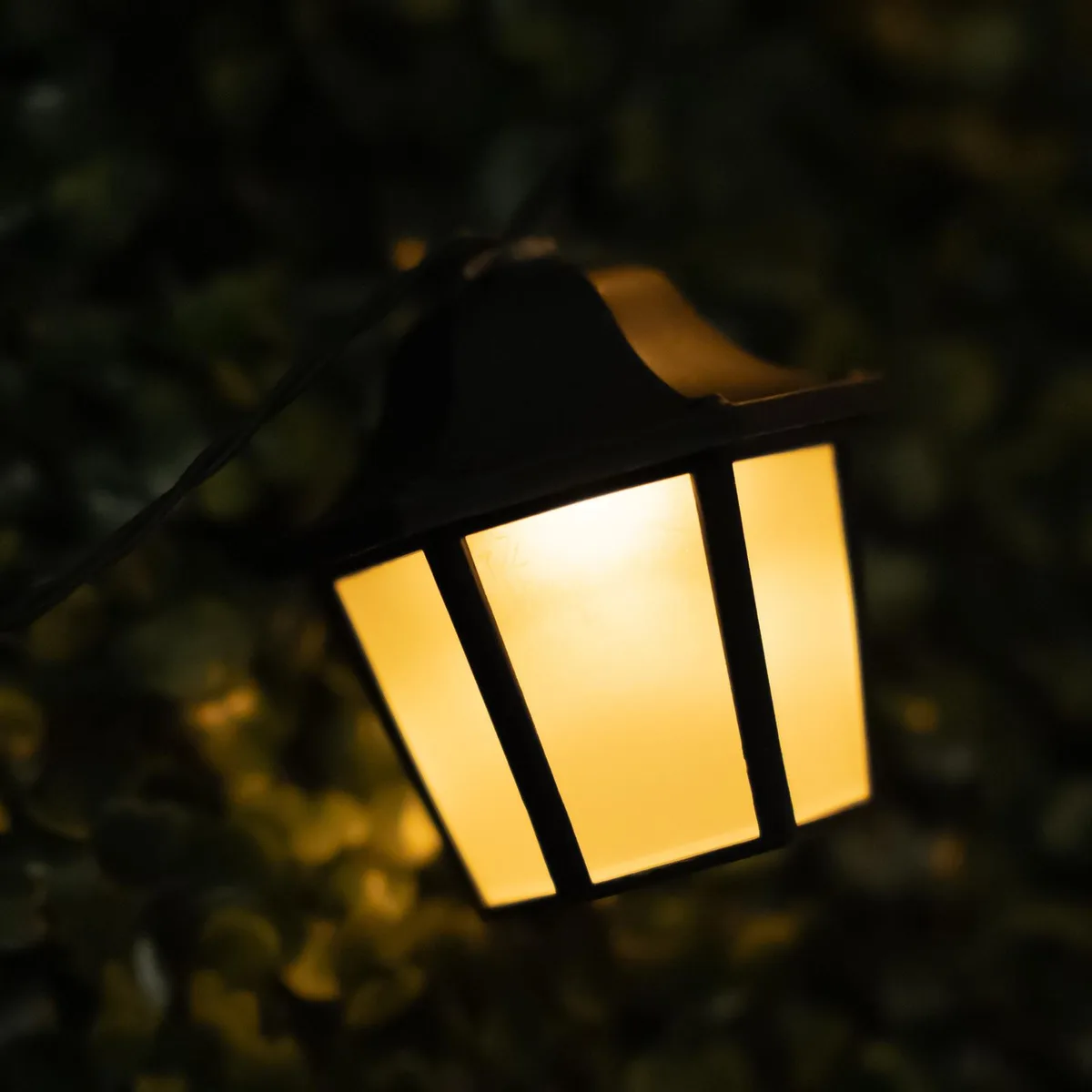 Декоративна сонячна гірлянда LumiLED полікарбонат 3,8 м чорна 10 LED-ліхтариків 3000 K IP44