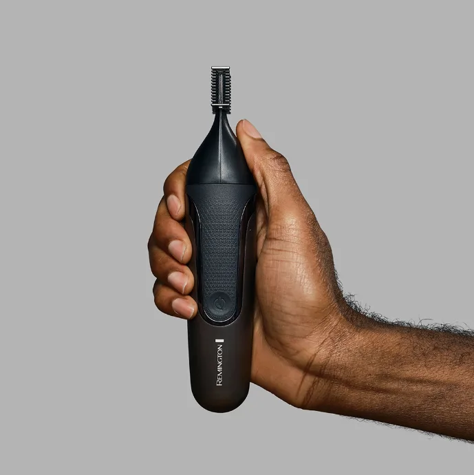 Тример універсальний Remington Титан 1-25 мм Чорний 18 в 1