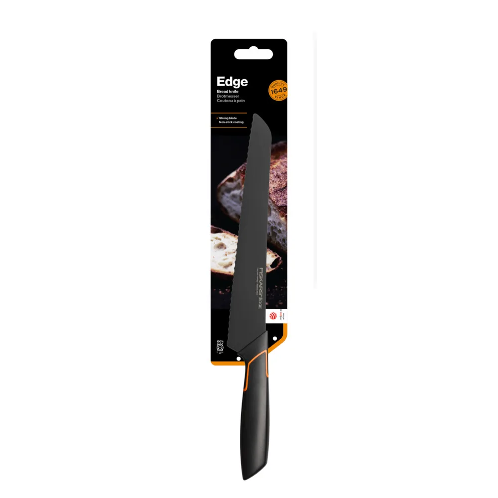 Нож для хлеба Fiskars Edge, 234 см из нержавеющей стали, пластиковой ручкой, черного цвета.