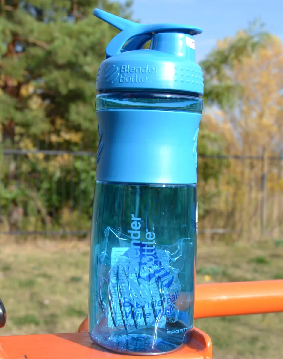 Шейкер BlenderBottle Tritan 820 мл Блакитний