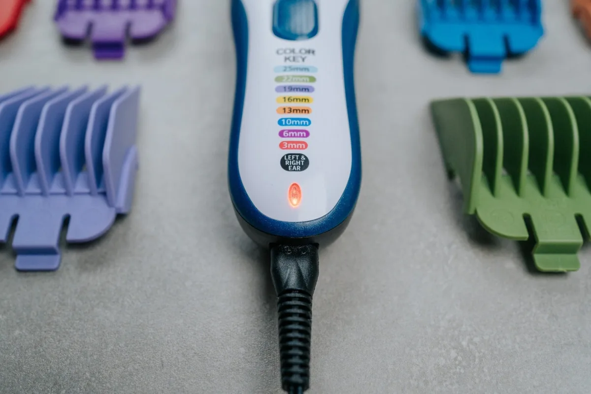 Набор для стрижки WAHL Color Pro беспроводной, сетевой + аккумуляторный, расческа, ножницы, нержавеющая сталь, синий
