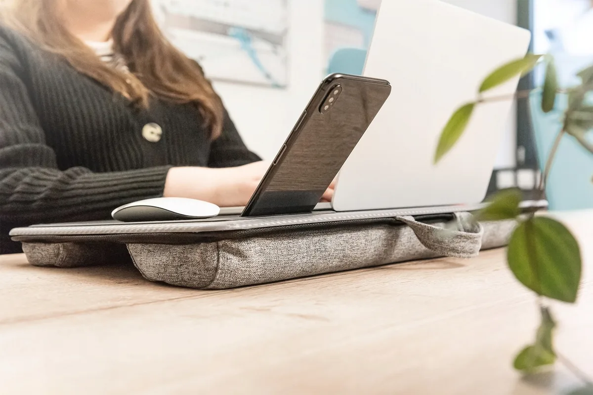 Підставка для ноутбука DIGITUS Notebook Desk, до 17', сіра