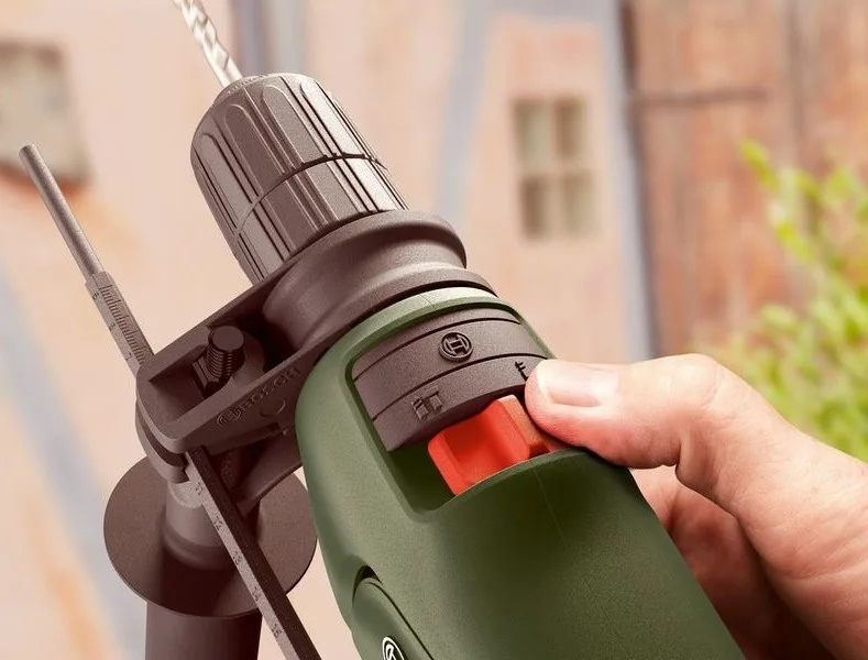 Ударна дриль Bosch EasyImpact 600 600 Вт швидкозажимна для домашнього використання свердління та буріння