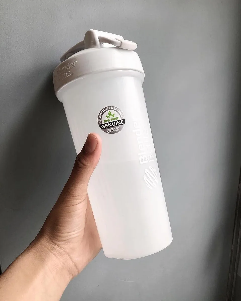 Шейкер спортивний BlenderBottle Tritan 820 мл Білий