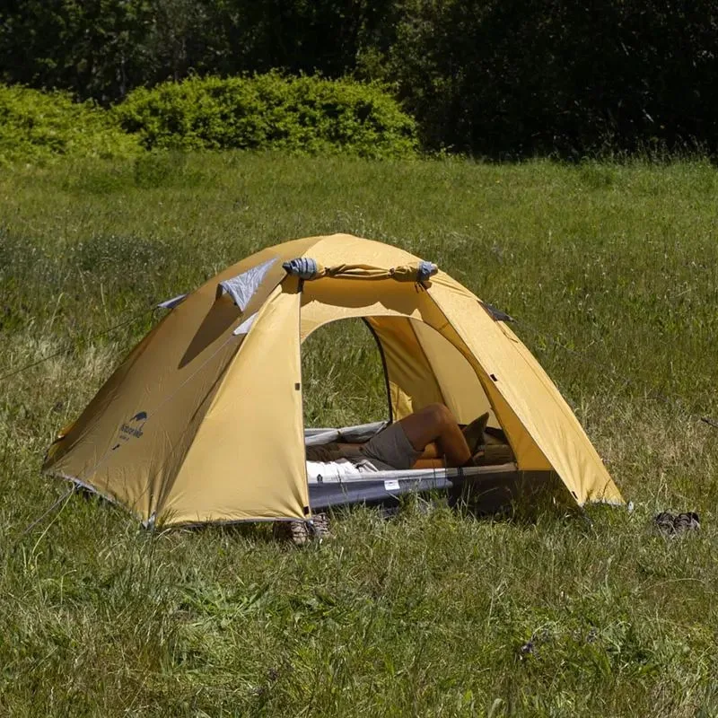 Намет двомісний Naturehike поліестер 210T 200х175х100 см темно-синій
