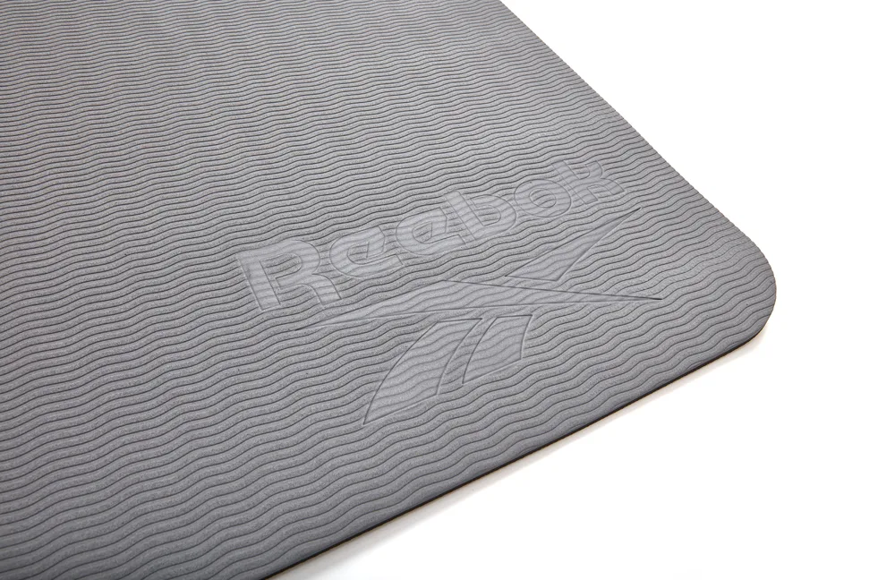 Двосторонній килимок для йоги Reebok поліестер 176х61х0,6 см чорний сірий
