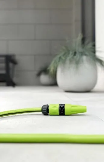 Садовый шланг Cellfast QUATTRO 1" 20м, 4-слойный, для давления до 20 бар, температурный диапазон -10+50°C