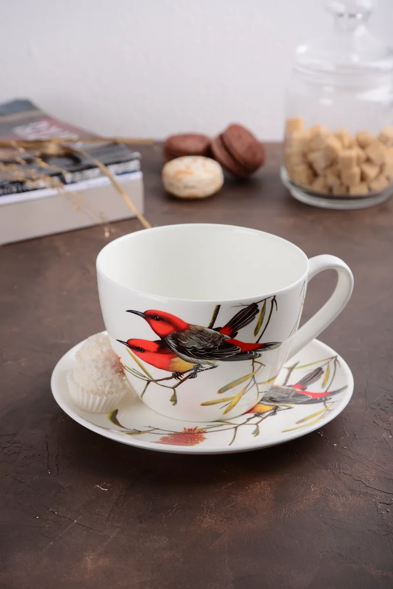 Чашка з блюдцем Limited Edition Bird порцеляна 550 мл біла