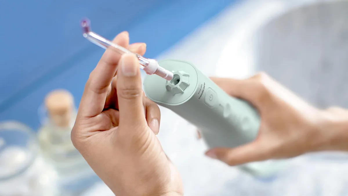 Іригатор Philips Sonicare Flosser 3000 портативний 2 насадки
