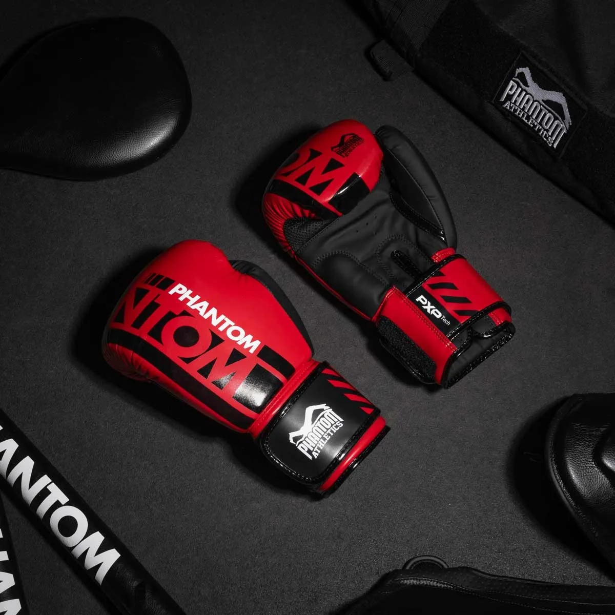 Боксерские перчатки Phantom PU 12 унций красные