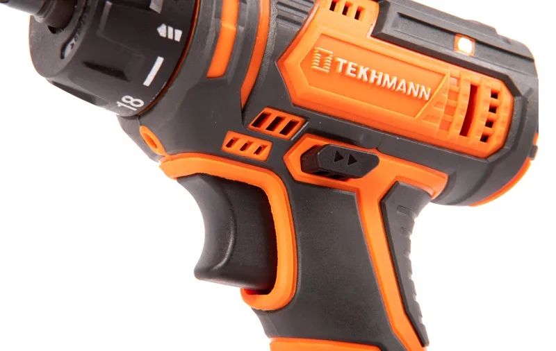 Аккумуляторная шуруповерт-дрель Tekhmann TCD-12/2 BS Kit 12В, 1х2А·час, 30Нм, 0-400·1400об/мин, 1кг, кейс с аксессуарами