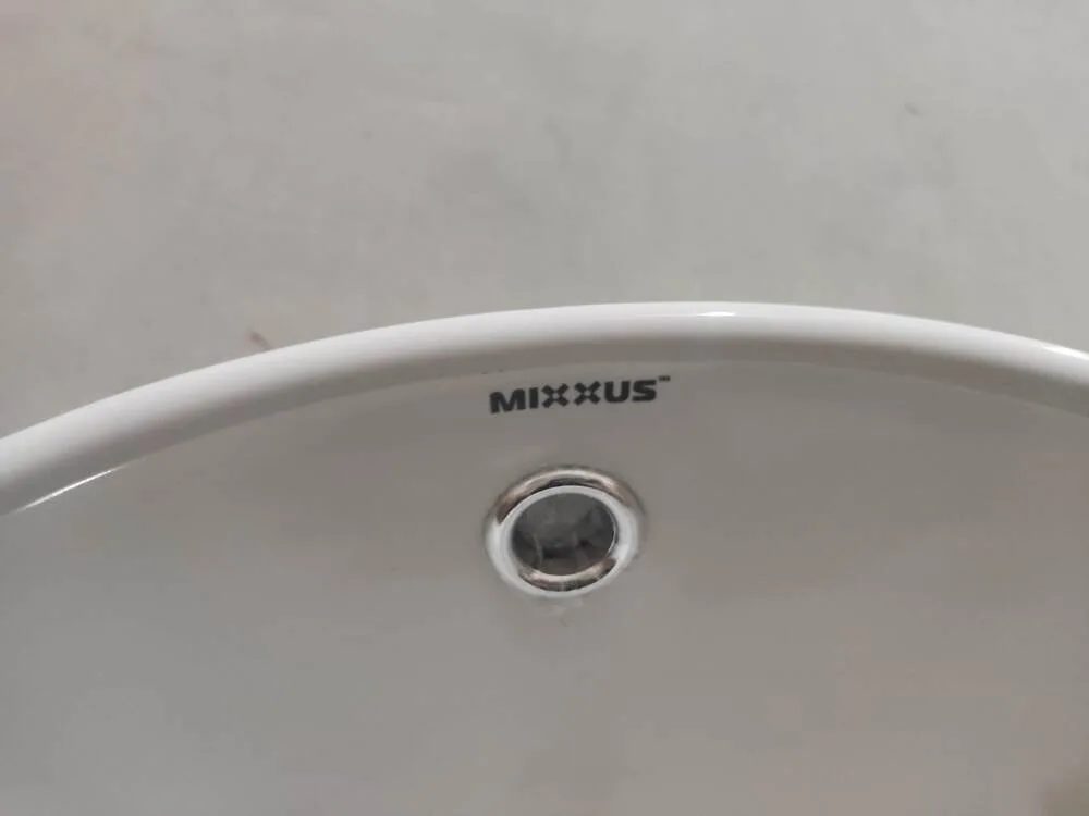 Раковина накладна MIXXUS PREMIUM керамічна 430х430х150 мм біла з переливом