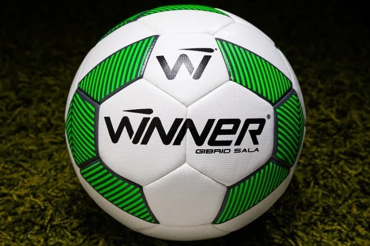 М'яч для футзалу Winner поліуретан 400-440 г розмір №4