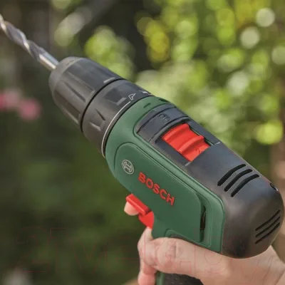 Акумуляторний шуруповерт Bosch EasyDrill 1200 12В, 2х1.5А·год, 30Нм, 0-400·1500об/хв, 0.94кг, комплект свердел.