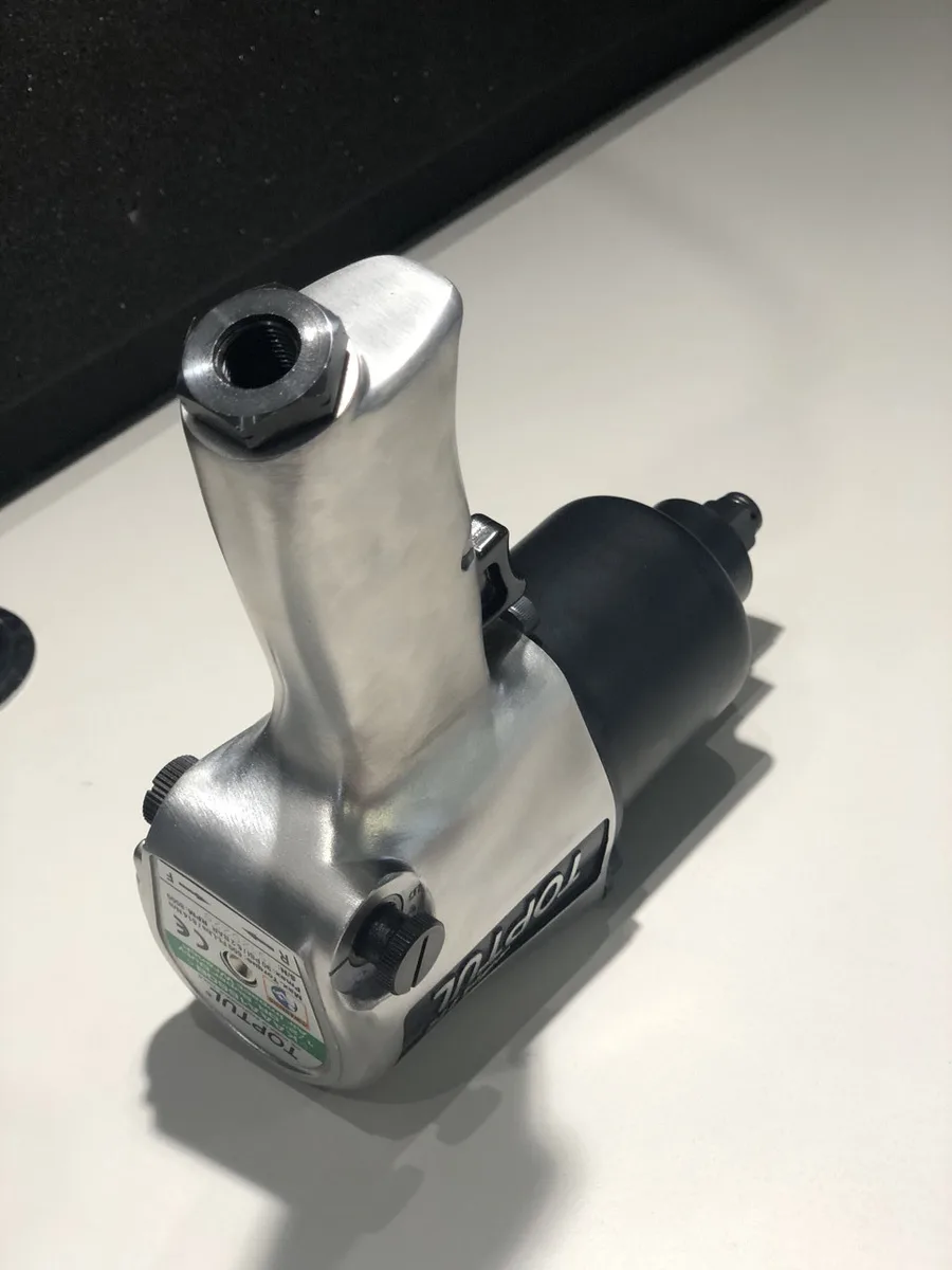 Гайковерт пневматичний Toptul KAAA1660B 1/2" 814 Нм метал 188x2,6 см чорний
