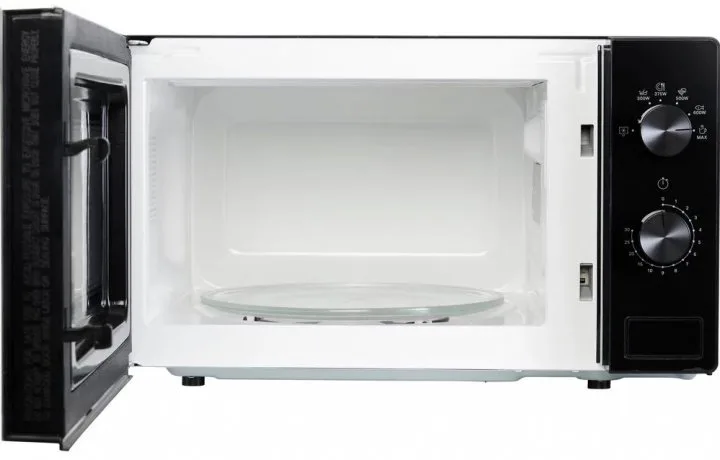 Мікрохвильова піч Whirlpool, об'ємом 20 літрів, з механічним управлінням, потужністю 700 Вт, чорного кольору.
