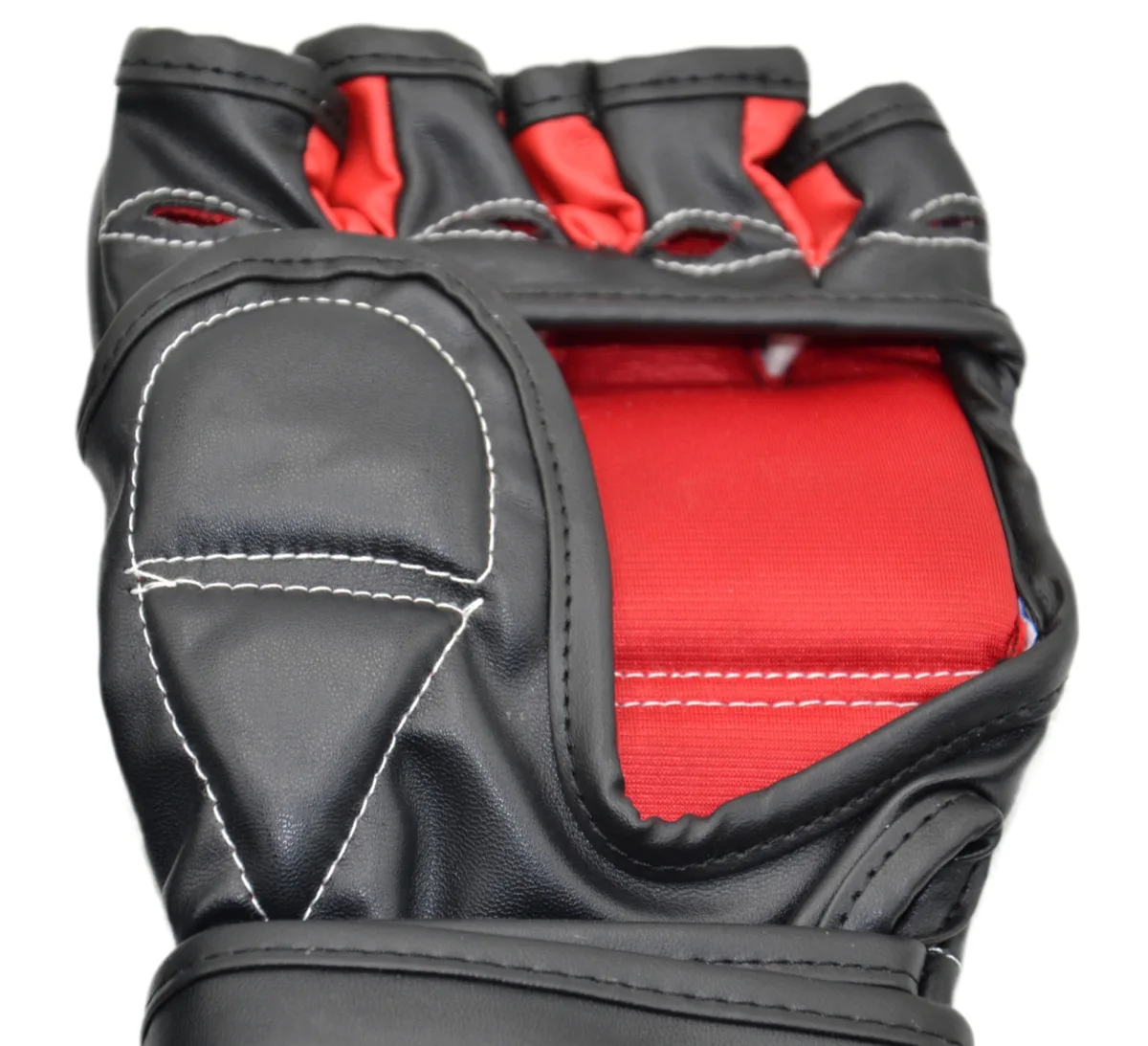 Рукавиці Active Point PU S/M Чорні Червоні для MMA