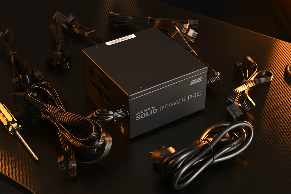 Блок живлення 2E GAMING Solid Power Pro ATX3.1 GEN5.0  (650W), >85%, 80+ Bronze, 120мм, 1xMB 24pin(20+4), 2xCPU 8pin(4+4), 3xMolex, 6xSATA, 4xPCIe 8pin(6+2), 1x12VHPWR, Semi Modular