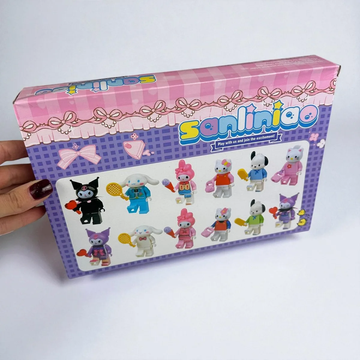 Дитячі фігурки конструктор Hello Kitty 12 шт пластикові кольорові 25,5х18х3,5 см
