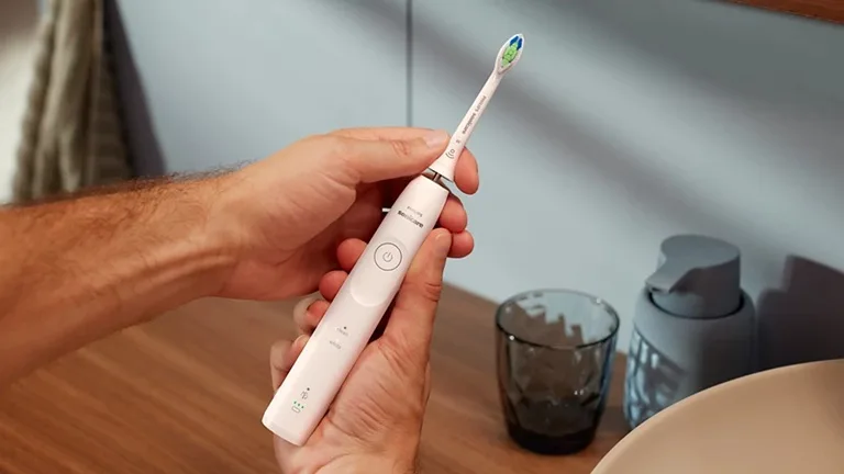 Зубна електрощітка Philips Ультразвукова 62000 рухів 2 режими Білий
