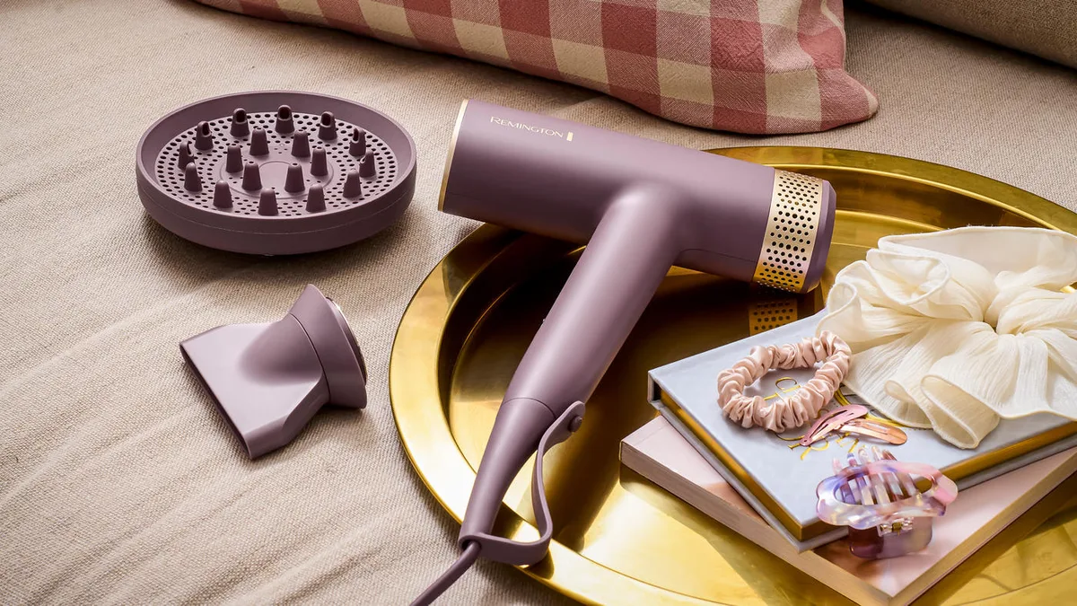 Фен Remington AIRvive, 1600 Вт, 3 швидкості, дифузор, іонізація, холодний обдув, фіолетово-золотий.