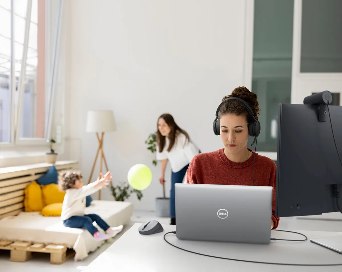 Гарнитура Dell проводная накладная черная с активным шумоподавлением 2 м