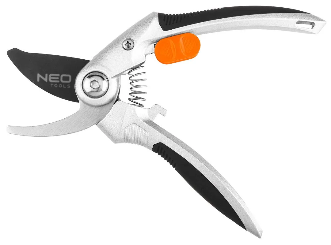 Секатор плоский Neo Tools, діаметр різу 20 мм, довжина 210 мм, вага 228 г.