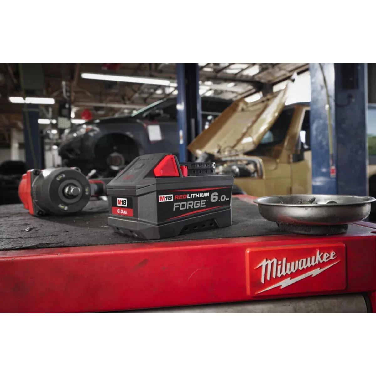 Акумулятор Milwaukee Redlithium Forge 6А·год 18В легкий акумулятор для інструментів швидка зарядка