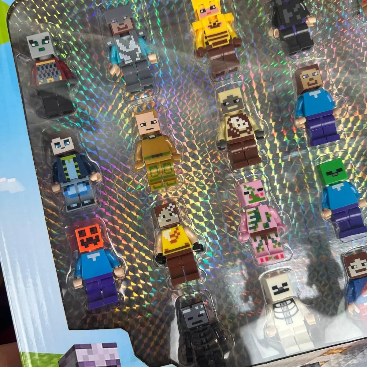 Фигурки LEGO 24 шт Майнкрафт с инструментами пластик 37х27х4,5 см разные цвета