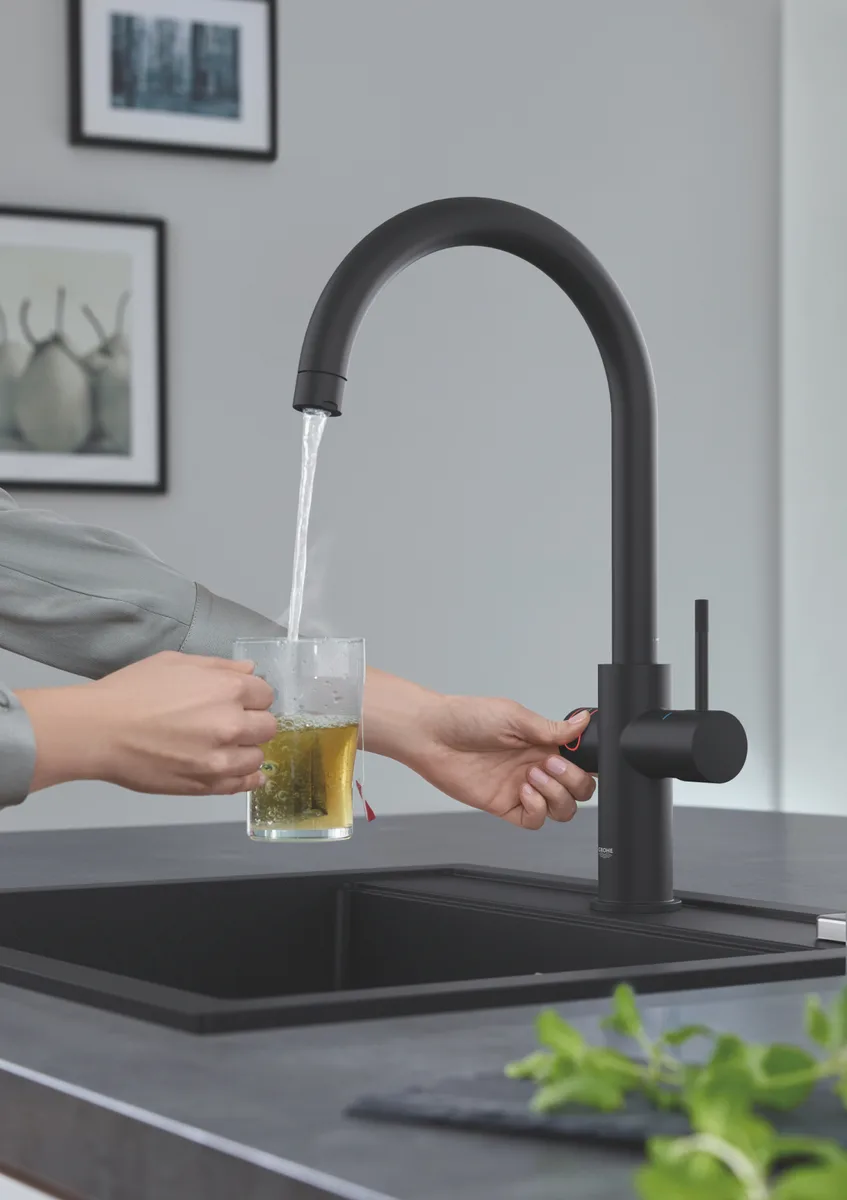 Композитна мийка Grohe гранітна 560х510х200 мм чорна матова