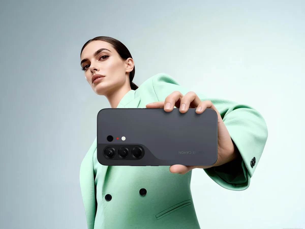Смартфон TECNO 6.78" 12ГБ 256ГБ 2SIM 6500мАгод чорний
