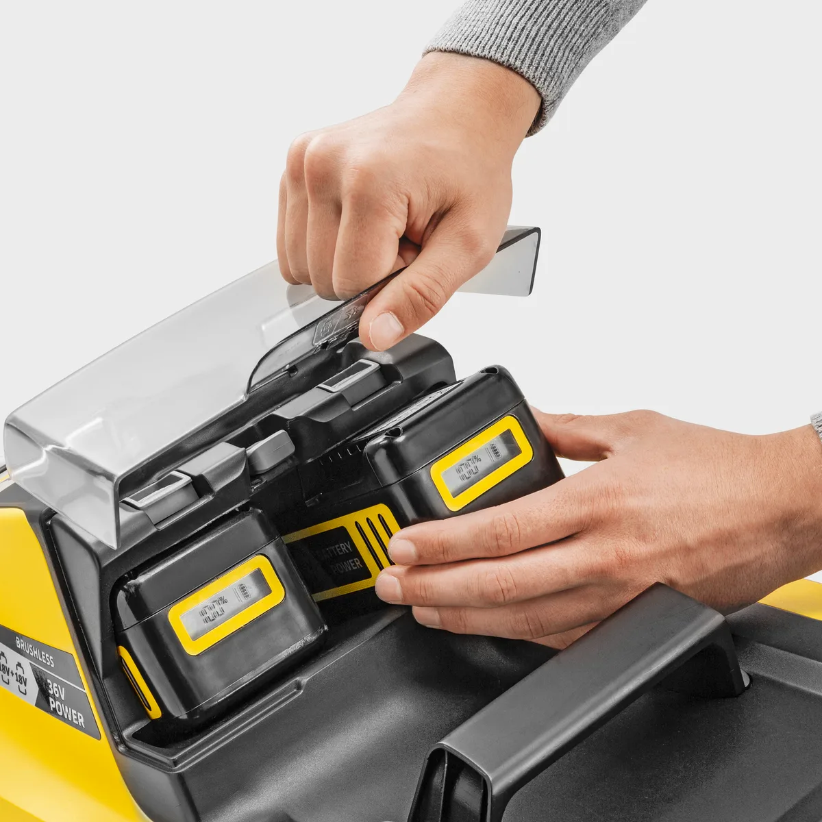 Акумуляторна газонокосарка Karcher LMO 4-18 Dual 18В з акумулятором 1х5А·год, ширина косіння 37 см, висота регулювання 25-65 мм.