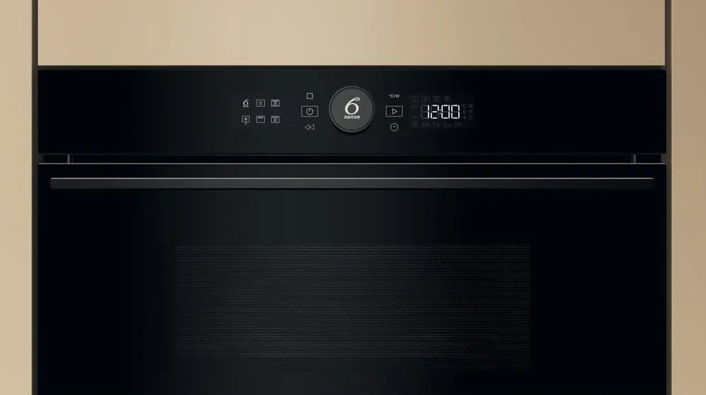 Вбудована мікрохвильова піч Whirlpool, 31 л, електронне керування, 1000 Вт, гриль, дисплей, чорного кольору.
